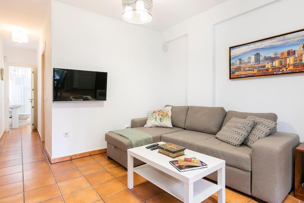 Acogedor Piso En Madrid De Dos Habitaciones Buitenkant foto