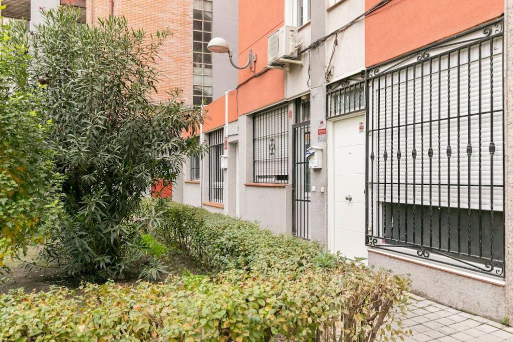 Acogedor Piso En Madrid De Dos Habitaciones Buitenkant foto